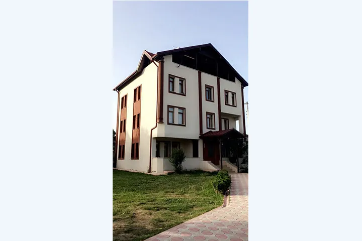 Günal Erkek Konuk Evi picture