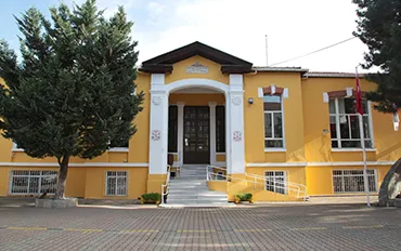 جامعة اسطنبول توبكابي campus